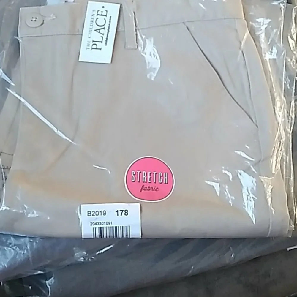 NWT Girl's sz18 Bermuda shorts